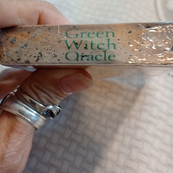 Green Witch Oracle - Picture 4 of 4